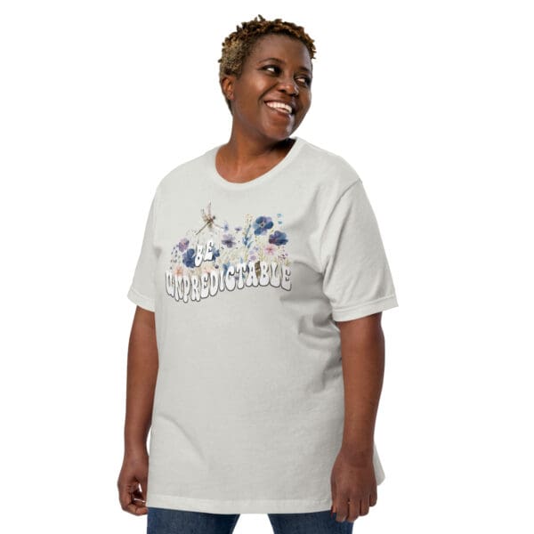 BE UNPREDICTABLE Womens Sassy tee Minimalist wildflowers shirt - Image 9